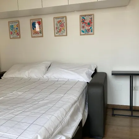 Monolocale Con Ampio Terrazzo 公寓