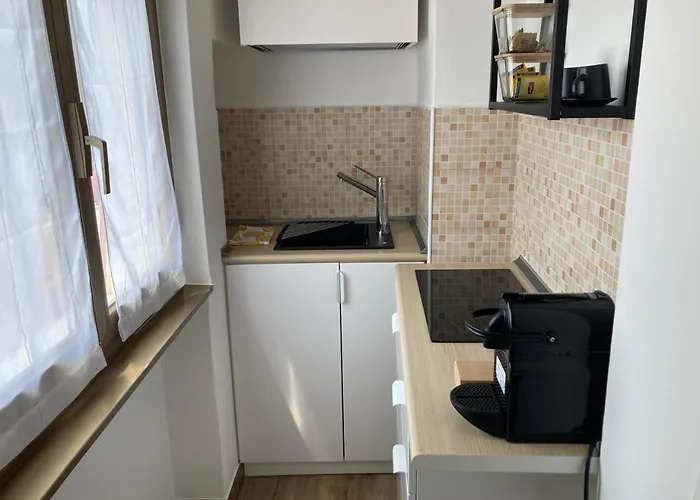 Monolocale Con Ampio Terrazzo Milano