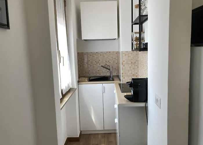 Monolocale Con Ampio Terrazzo Milano
