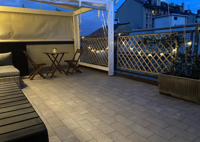 Monolocale Con Ampio Terrazzo * Milano