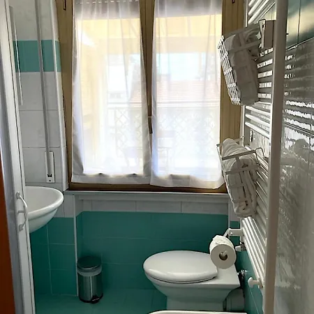 Monolocale Con Ampio Terrazzo Διαμέρισμα Μιλάνο